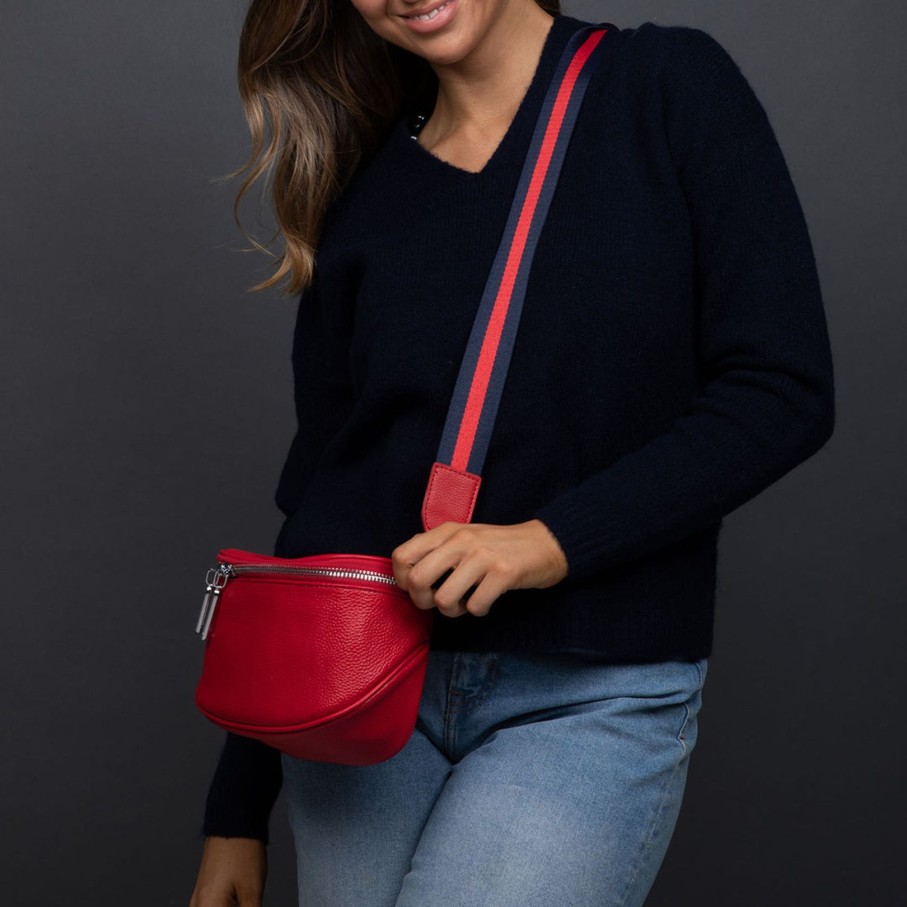 Accessories Brave & True | Kensington Pouch Bag Red