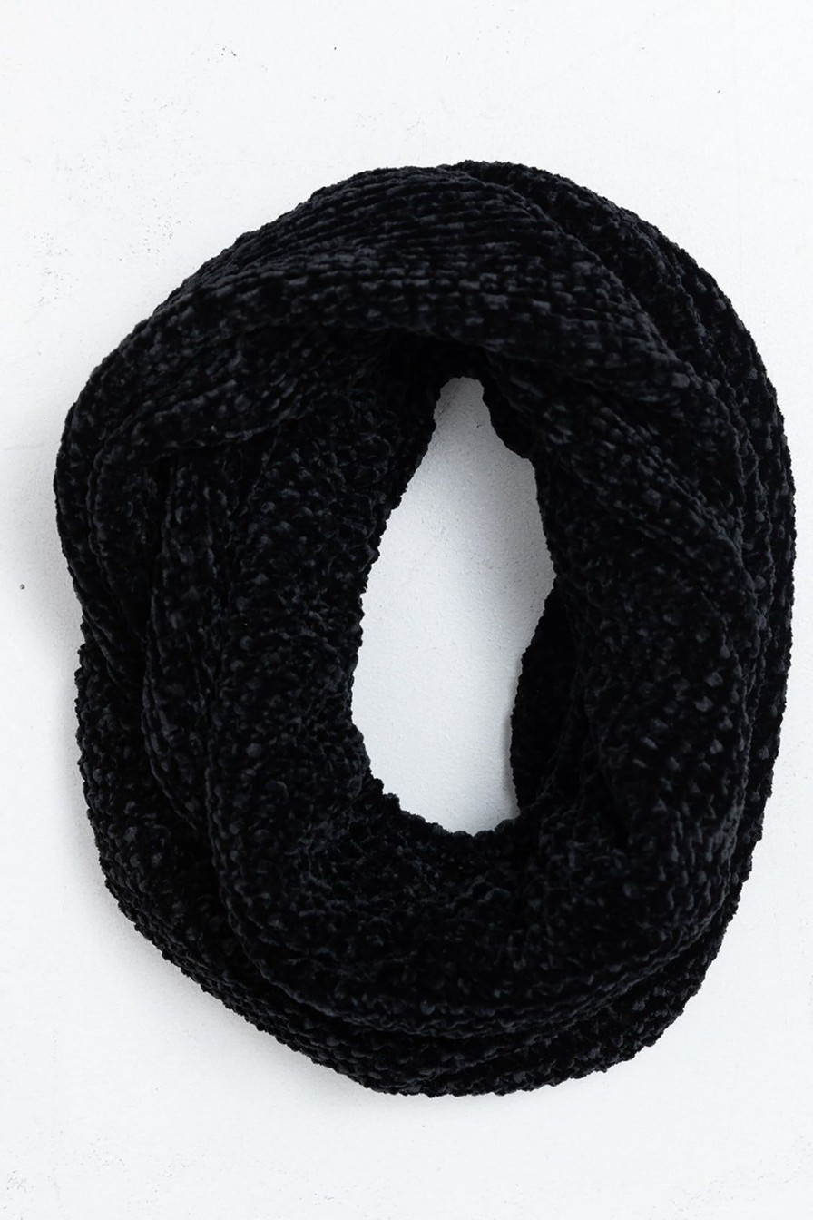 Accessories Holiday | Brentwood Snood | Black | H17